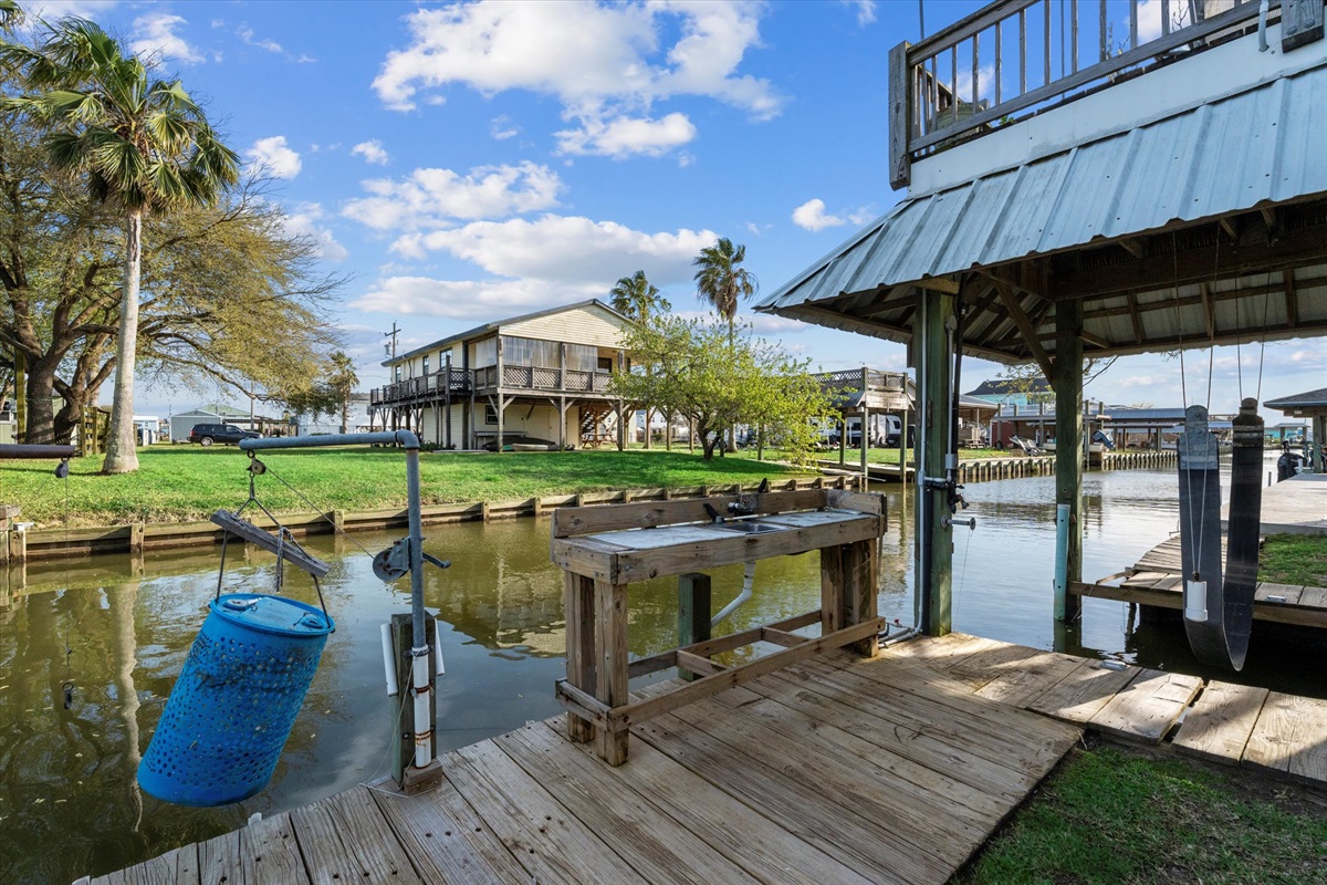 91e4fd3dff6a4241930afa6958ab3d1e Large | Beachhouse | Texas | TX | Vacation Homes | Galveston | Crystal Beach | Kokomo | Breezy Days | Beachfront Elegance | Sunrise Serenity | Southern Sands Property Management, LLC