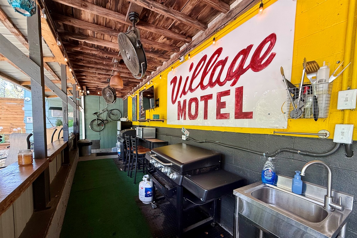 Grilling area for you to use.