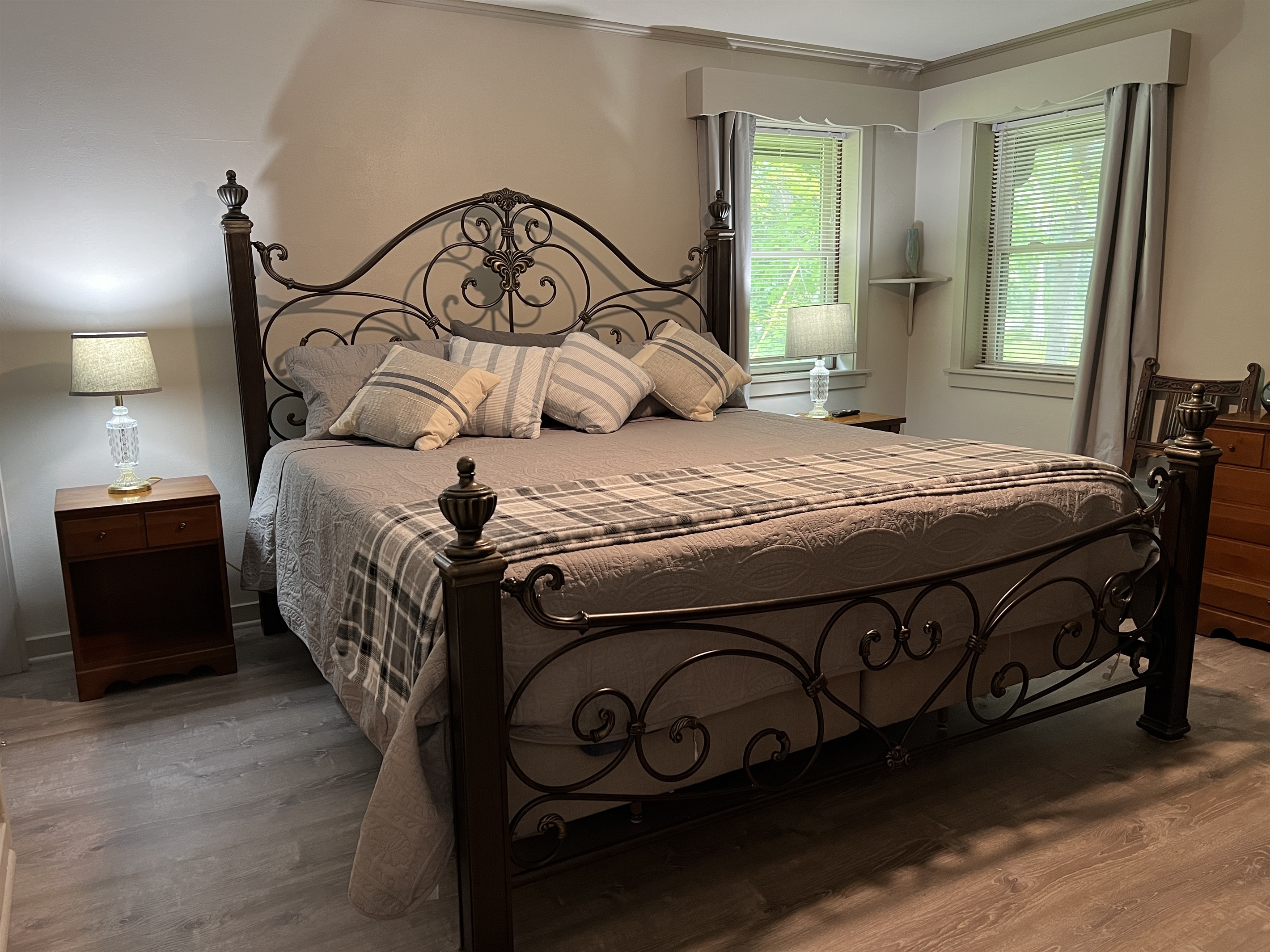 Main level King bedroom