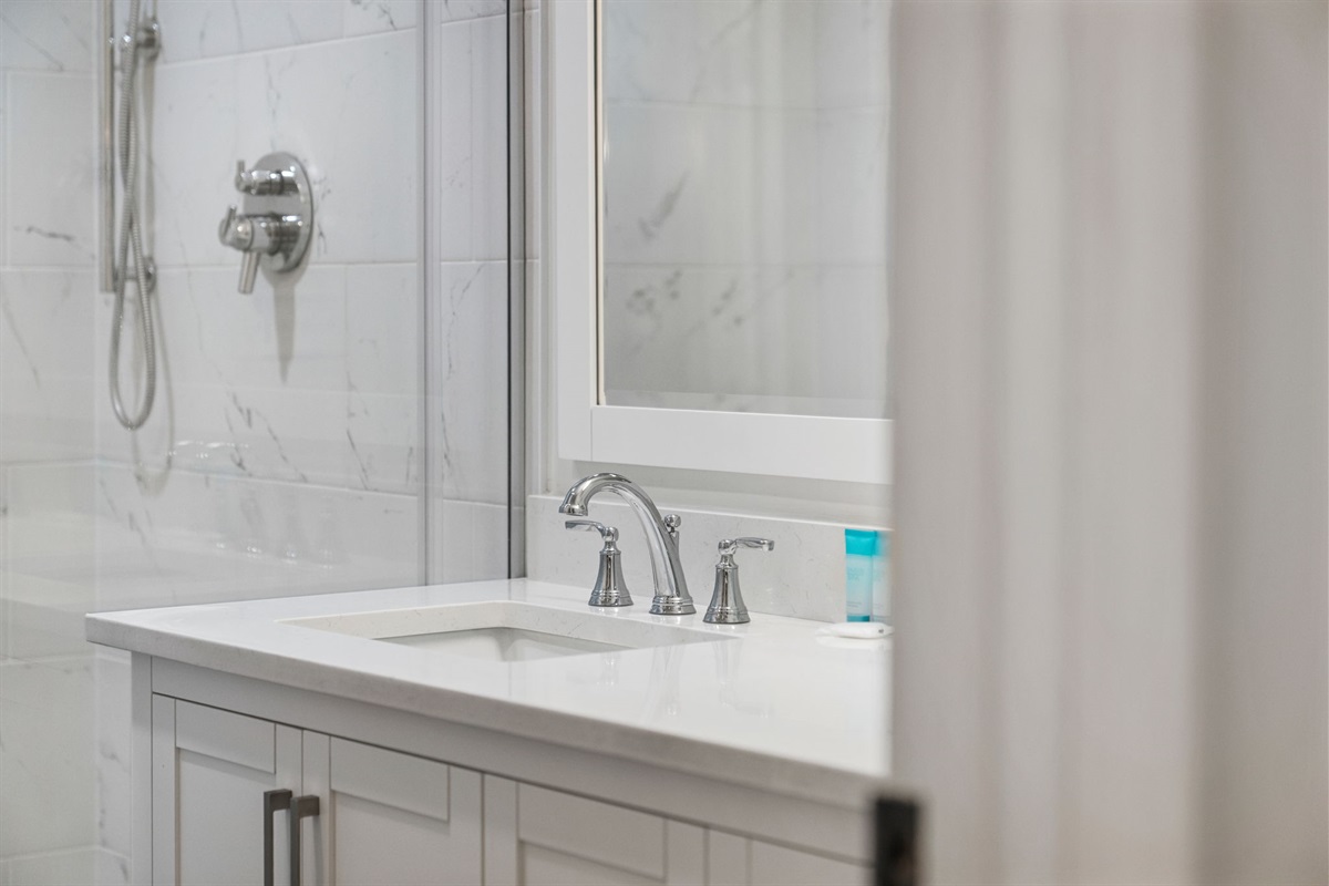 Primary Ensuite Bathroom 1| IOP Escapes Beach Blessing | 3705 Hartnett Blvd, Isle of Palms, SC
