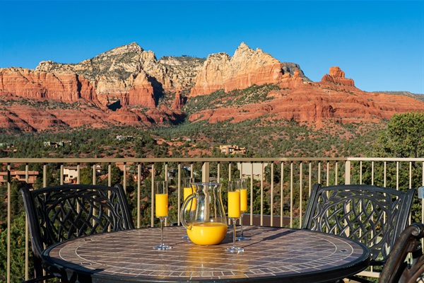 Sunrise + sunset views of red rocks