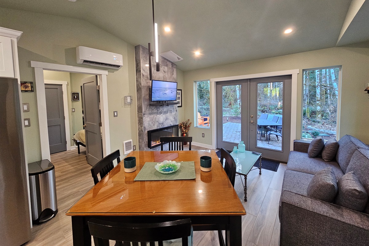 The dining table serves double duty as a workstation for those needing to catch up on email or work remotely, with our gig speed symmetrical fiber internet.