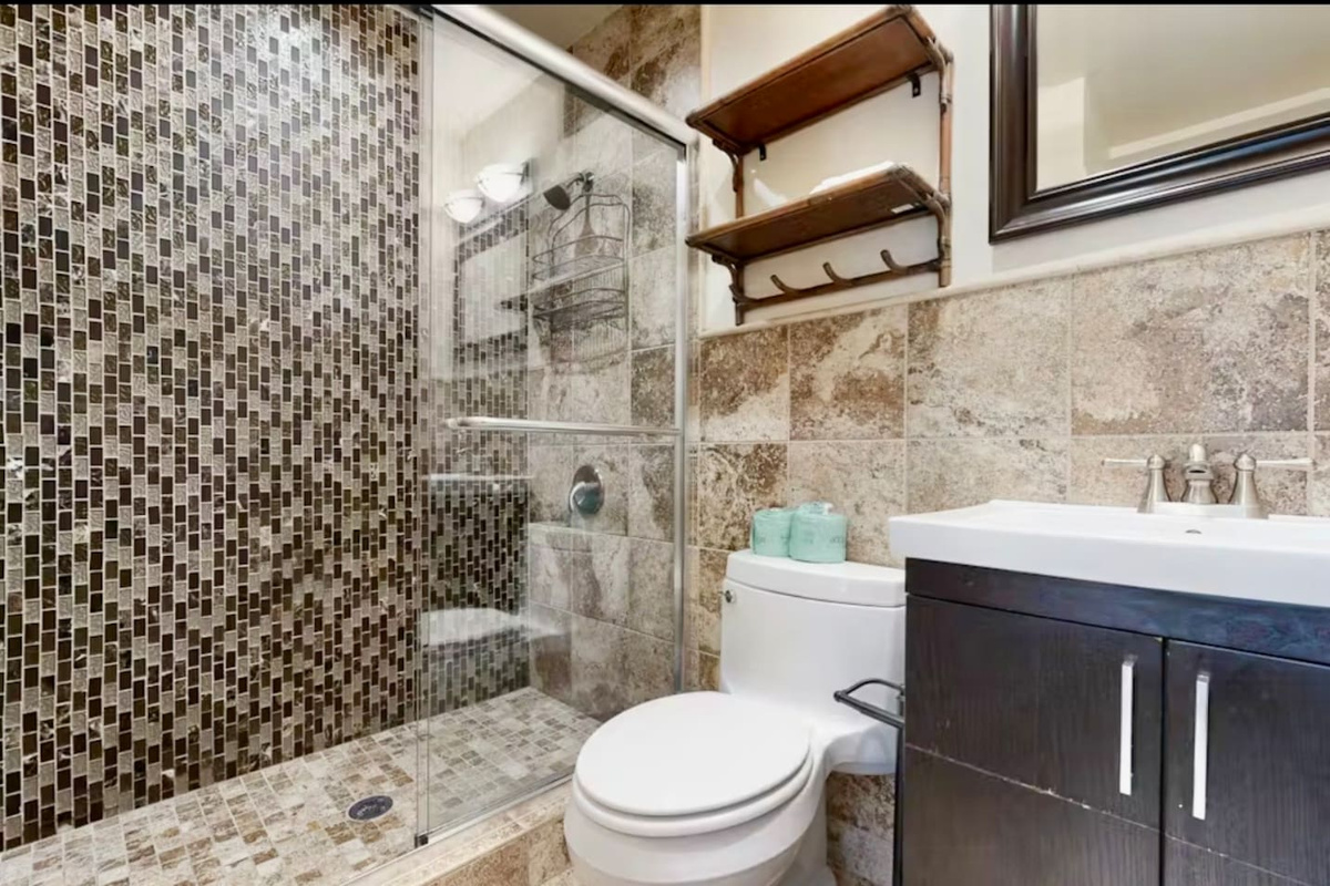 Bathroom vanity