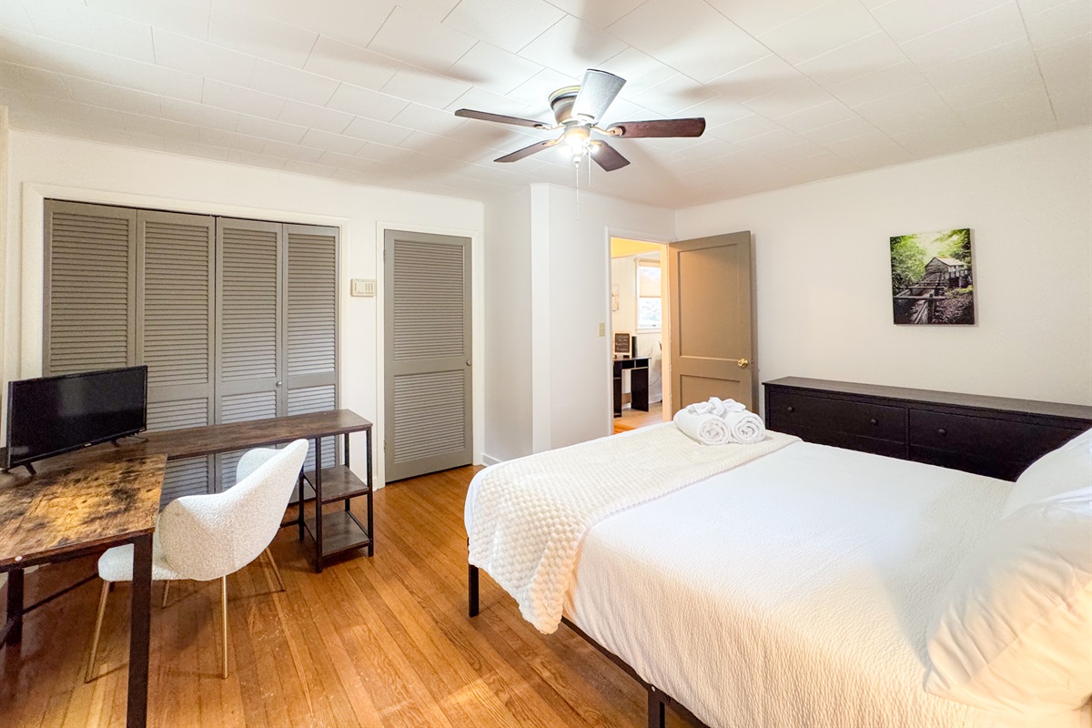 Our second guest bedroom features a queen size bed with comfy, high thread count linens and shredded bamboo pillows! The beds are cooling memory foam with a medium firm feel. 