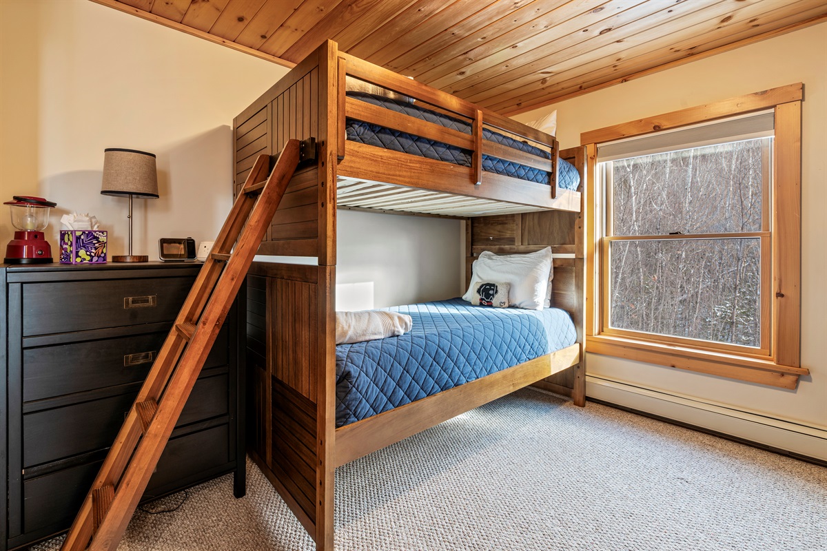 Flexible sleeping options with bunk beds for more guests.