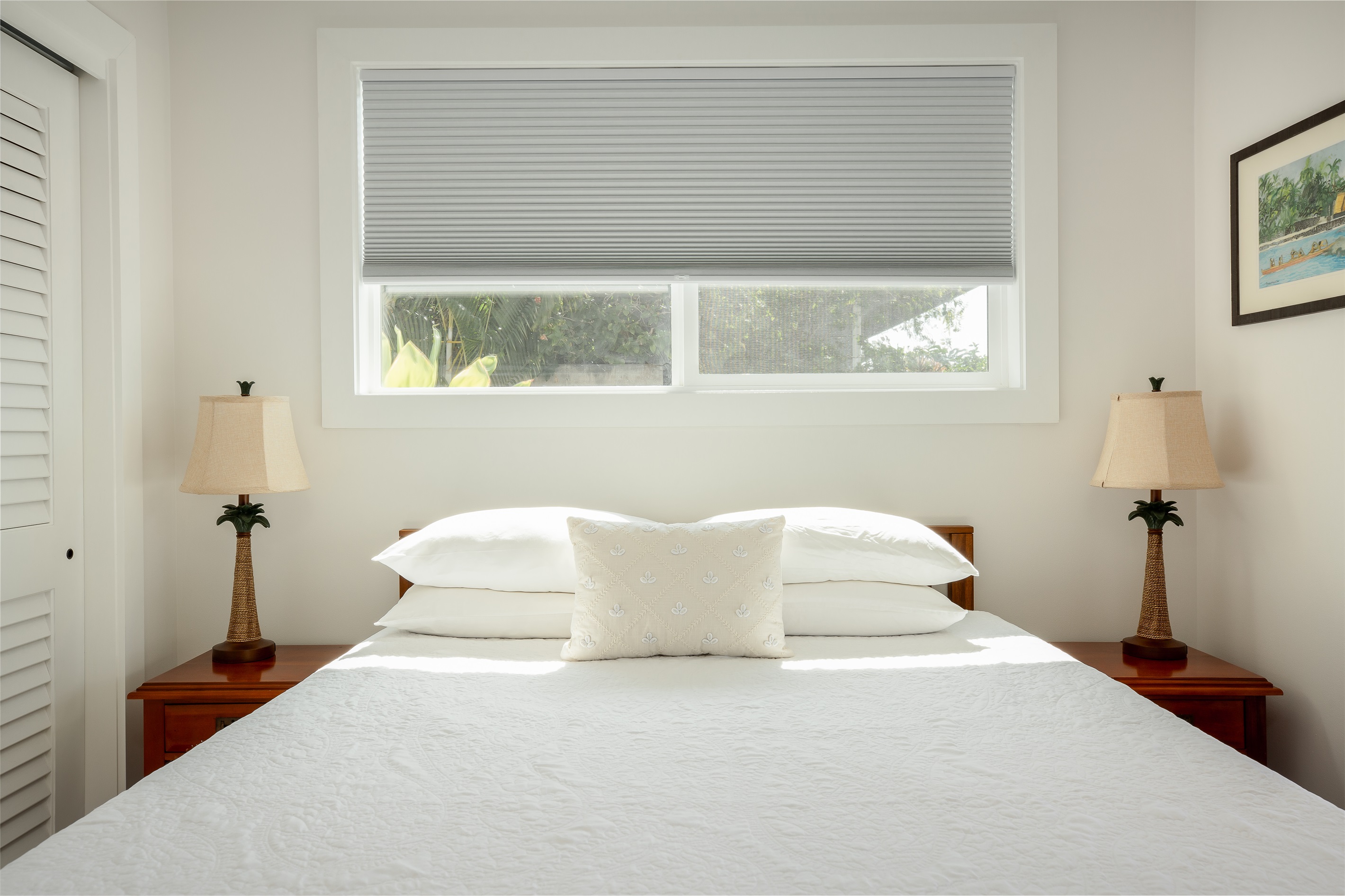 Queen Bed with memory foam mattress