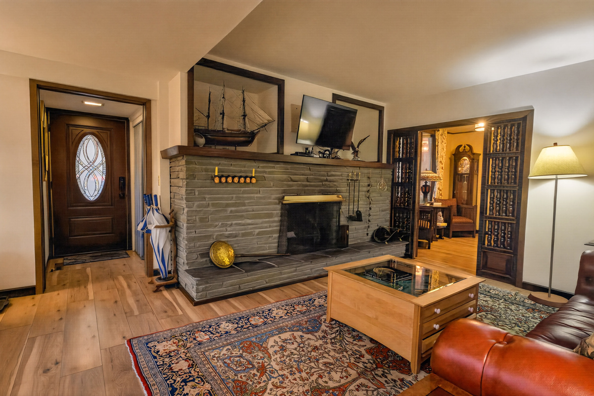 Main house-seating area
