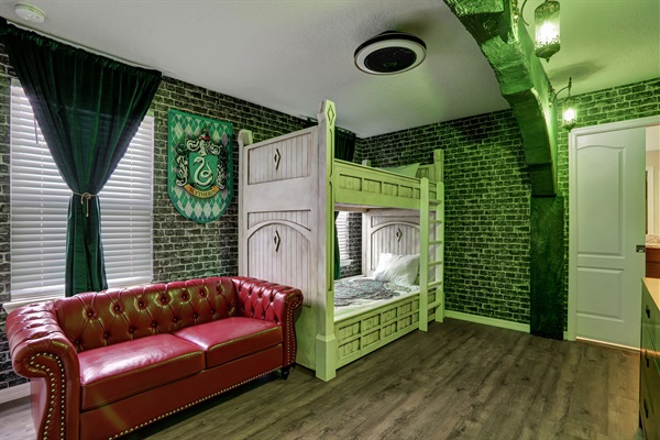 Bedroom 3 (Slytherin) - Twin Bunk Beds - 2nd Floor