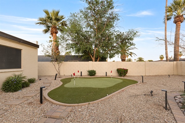 Private putting green for fun and practice