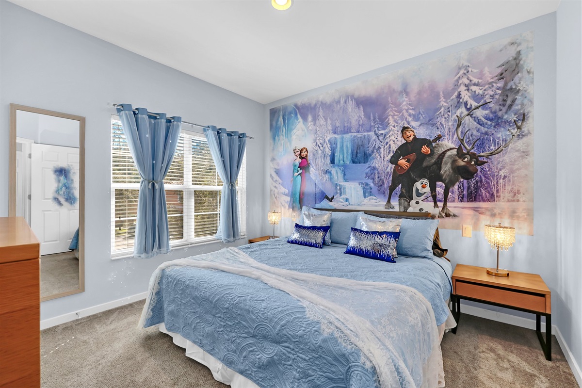 Guest room with King bed!