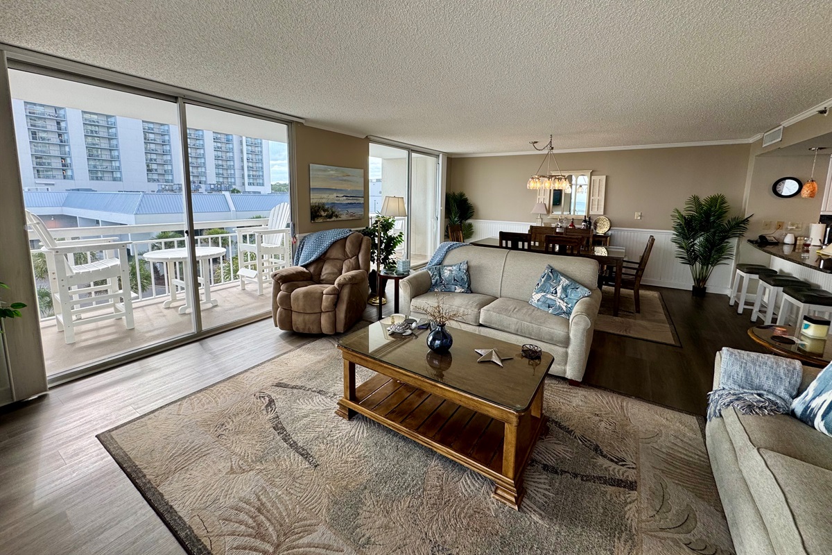 Living / Dining area