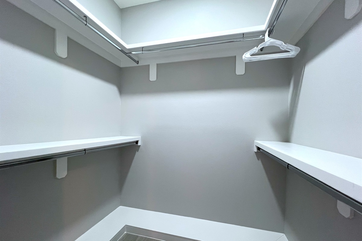 Primary Bedroom Closet
