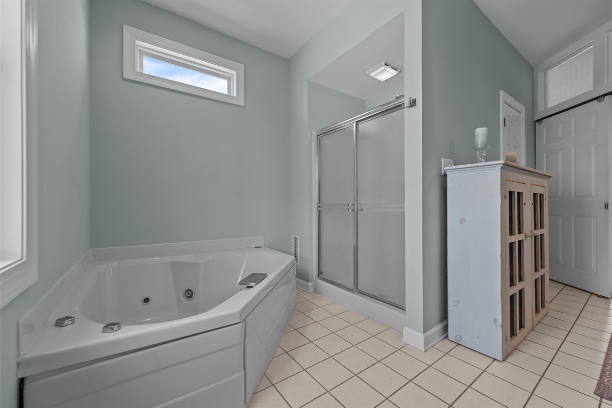 Jetted tub in master bathroom