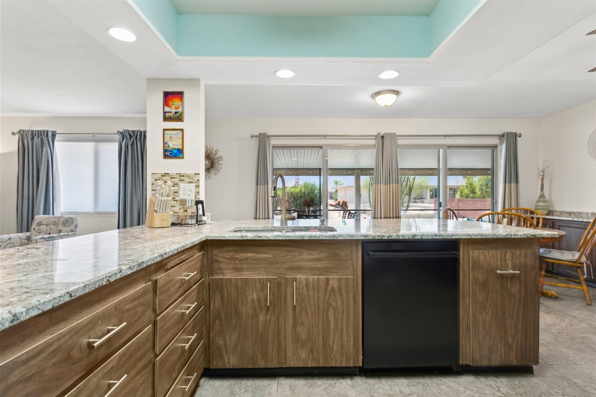 55+ Comfort & Quiet | 2BR Peaceful Home — Comfort & Quiet | 2BR Home in 55+ Neighborhood, Sun City West, Arizona — photo 17