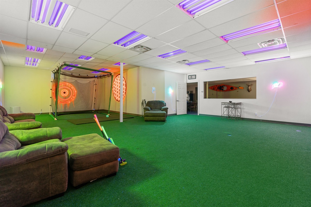 Indoor Glow Golf