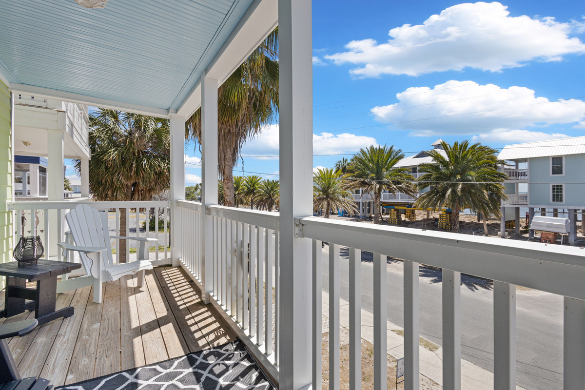 Private balcony off the primary bedroom offers great views!