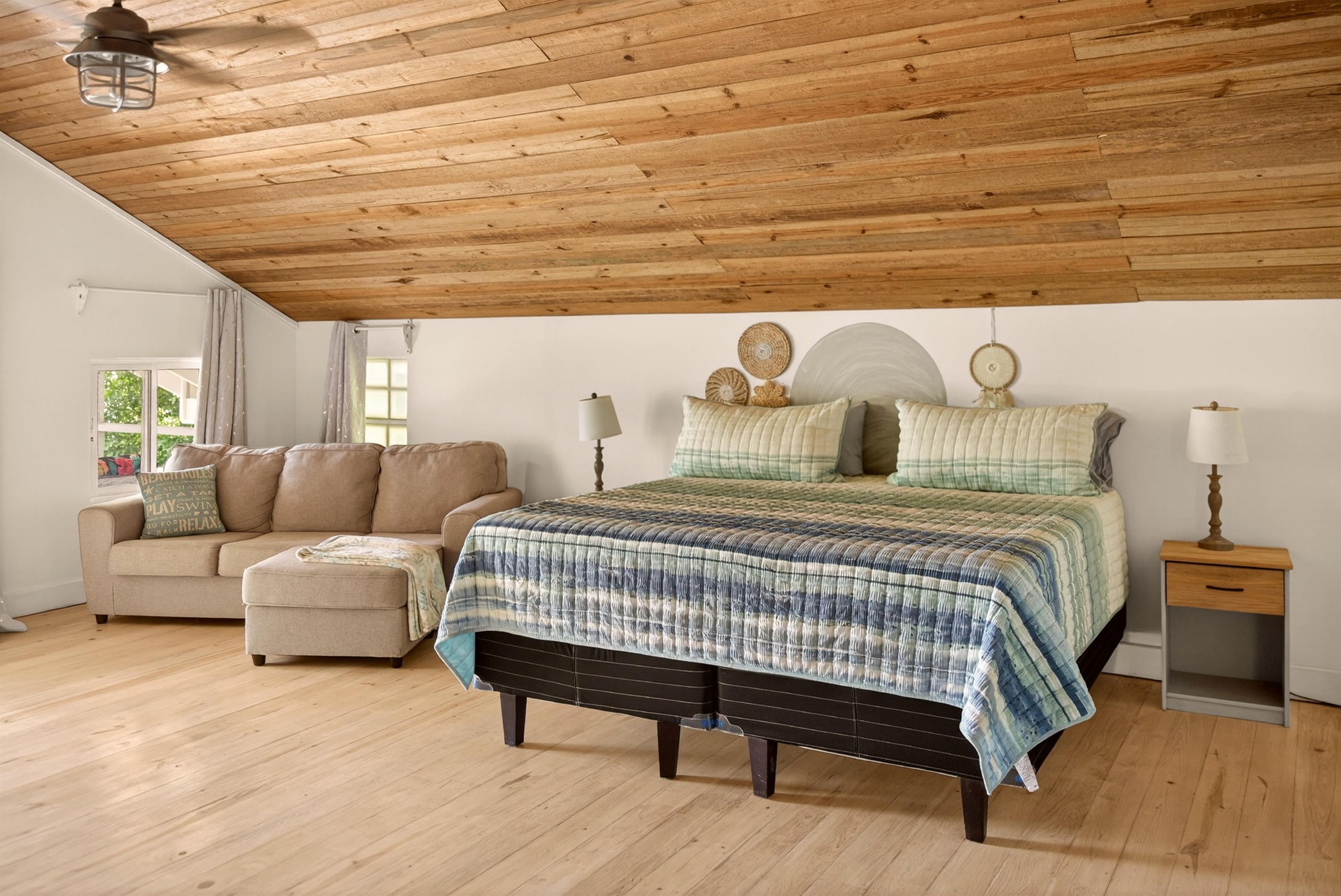 Master suite king bed and sitting area