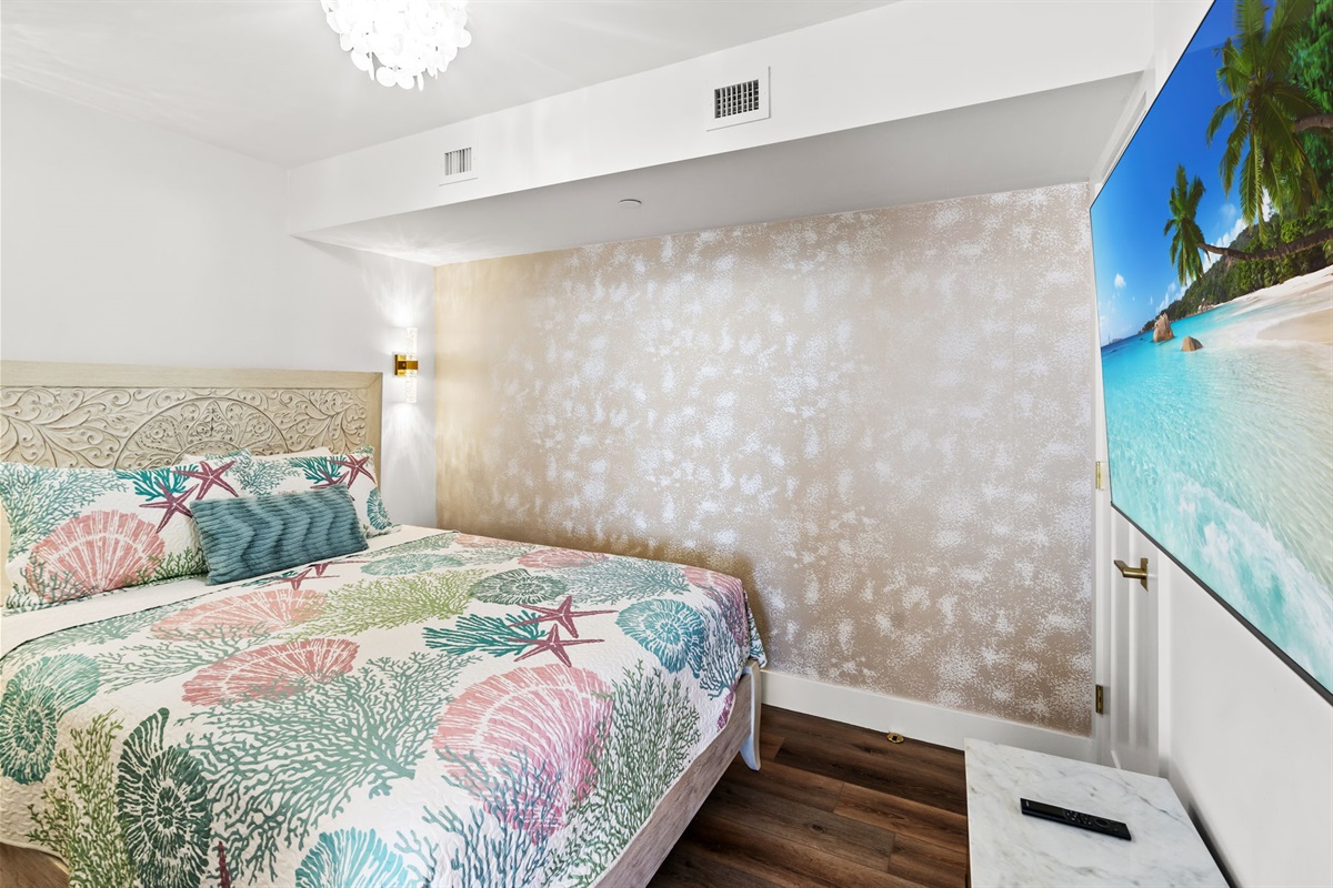 3rd Bedroom With 1 Queen Bed
