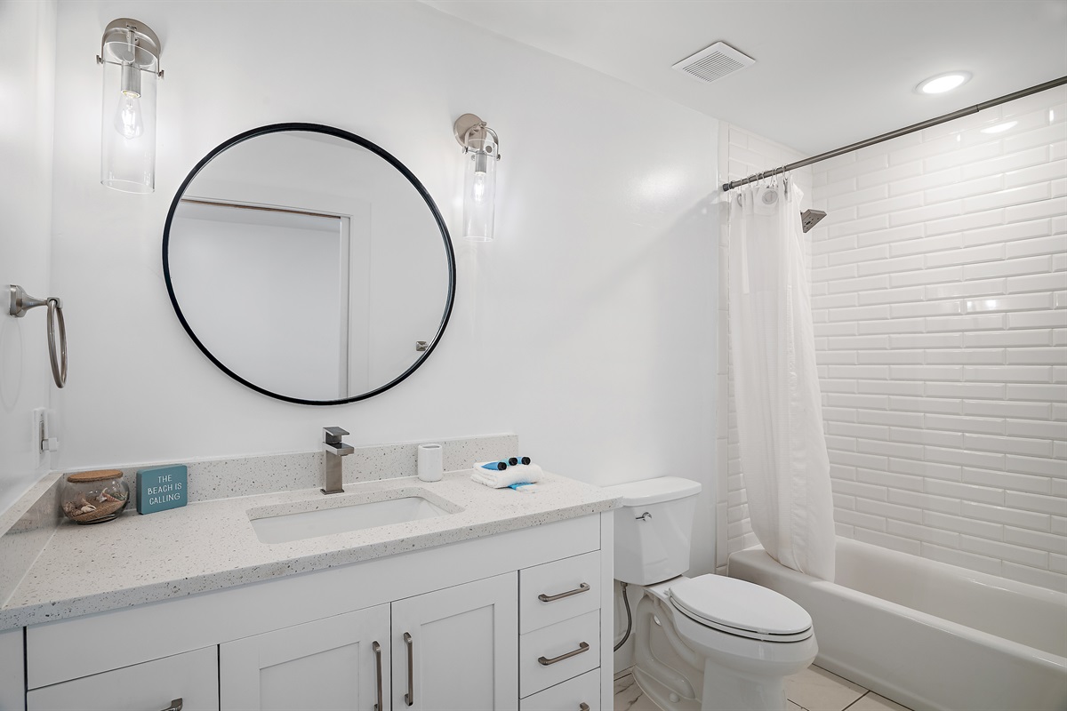 Main Level shared Bath