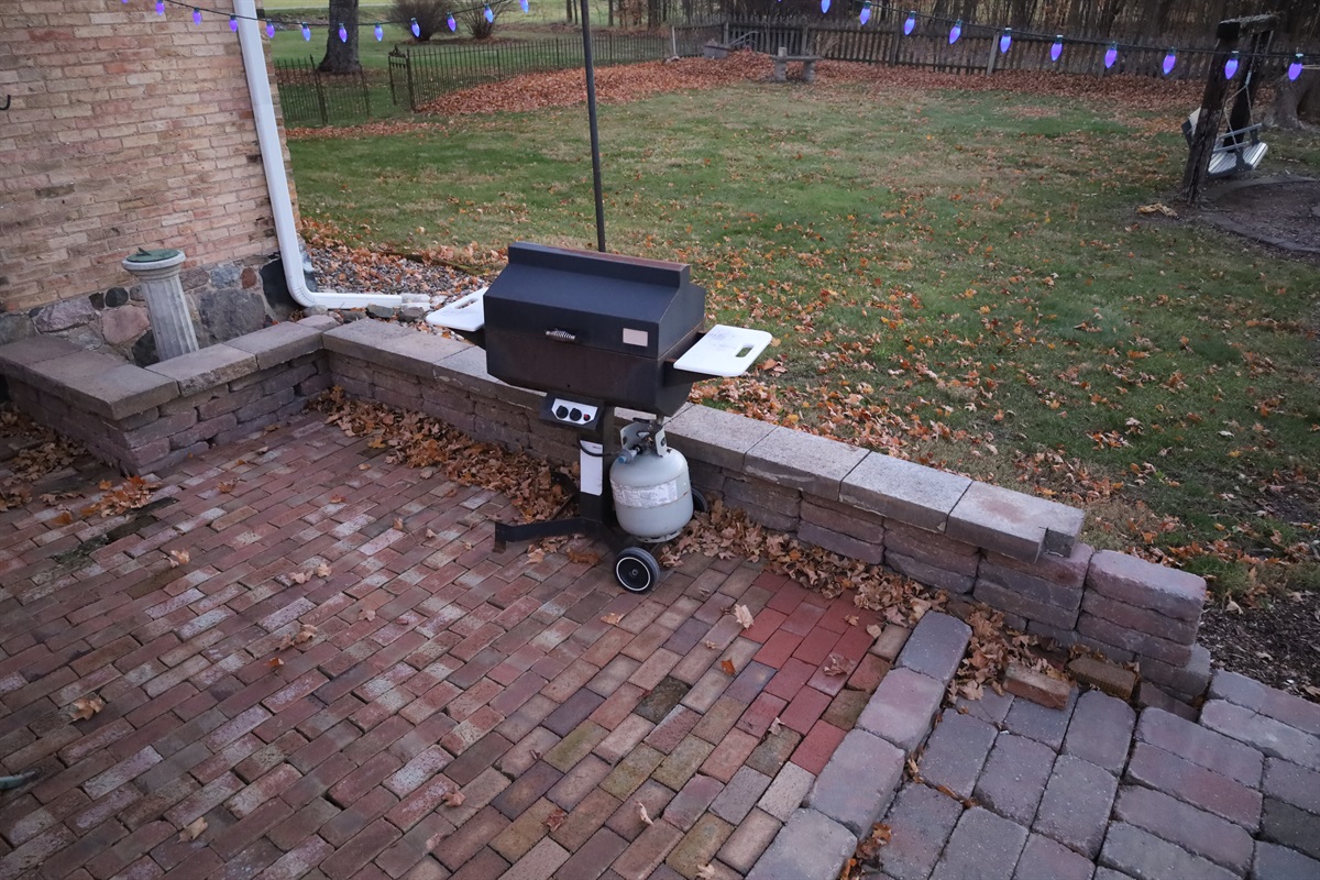 gas grill available to guests