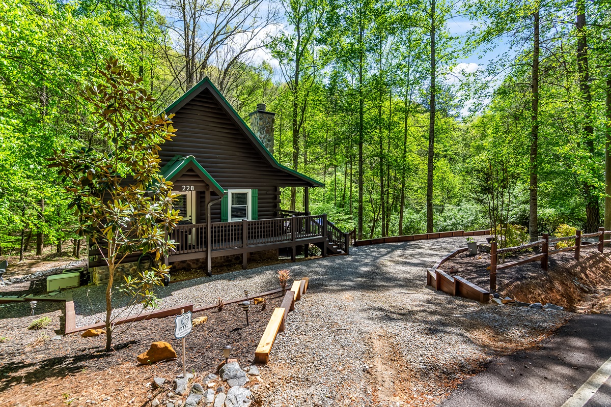 Unwind, restore, and escape to a peaceful waterfront cottage filled with memory-making moments.