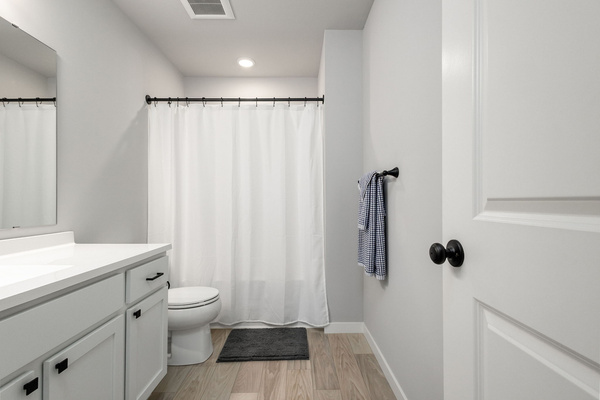 2nd Floor Bathroom