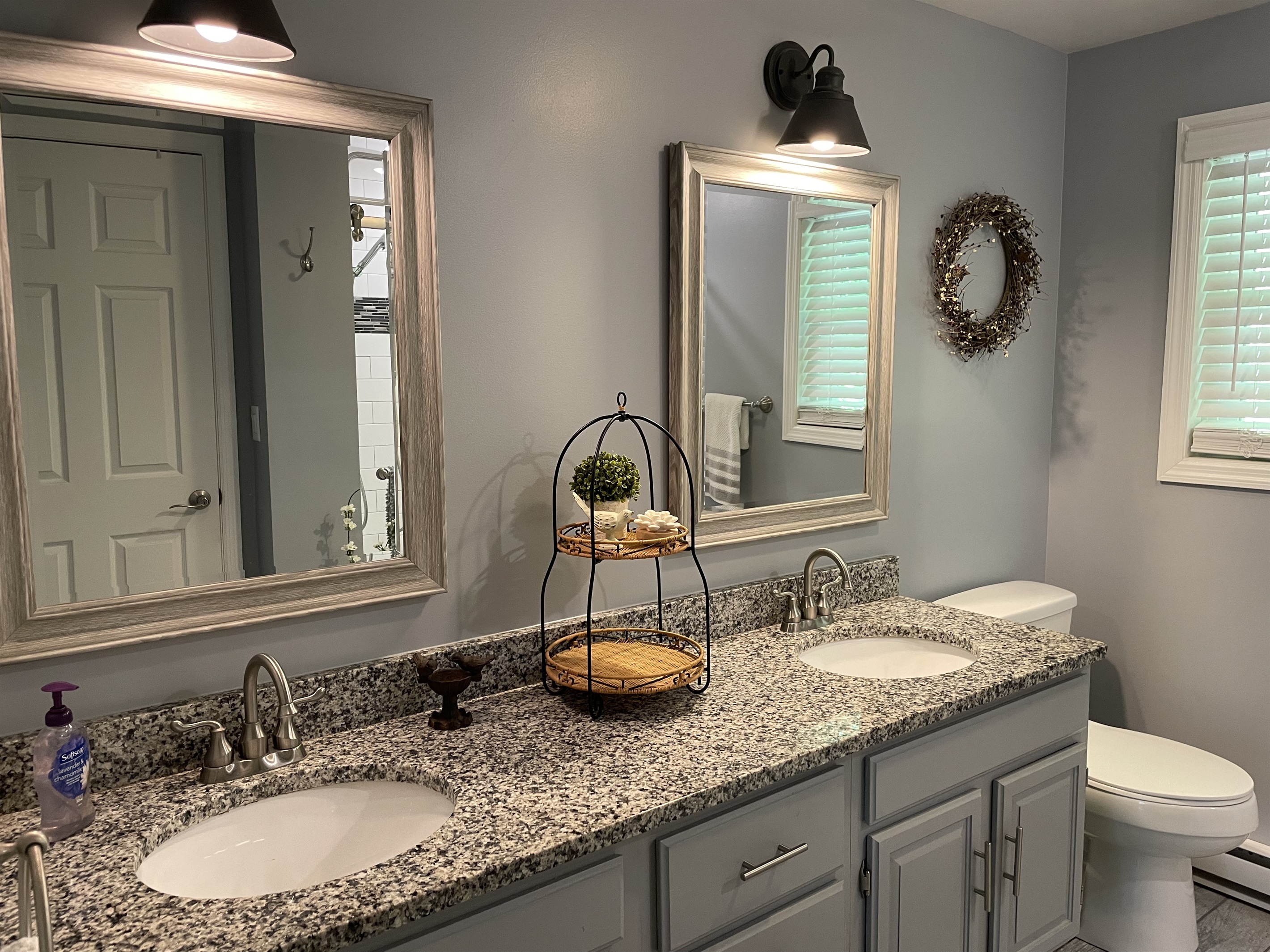 1st floor ensuite Master bath