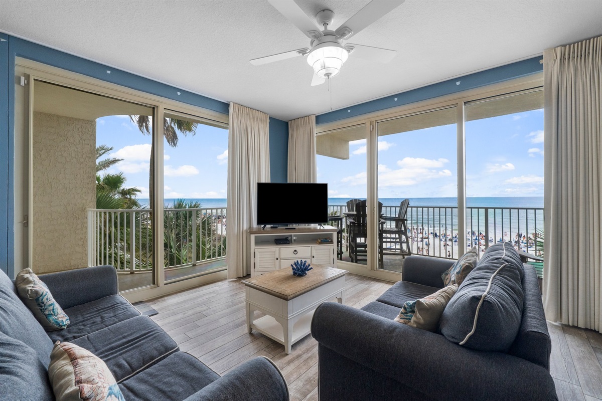 Living Room With Wrap Around Views