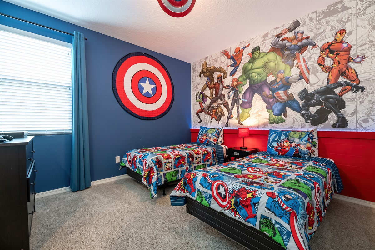 Big Top Villa: Bedroom 3 is Marvel-themed! With 2 twin beds & shares a Jack-n-Jill style bathroom w/ B5.