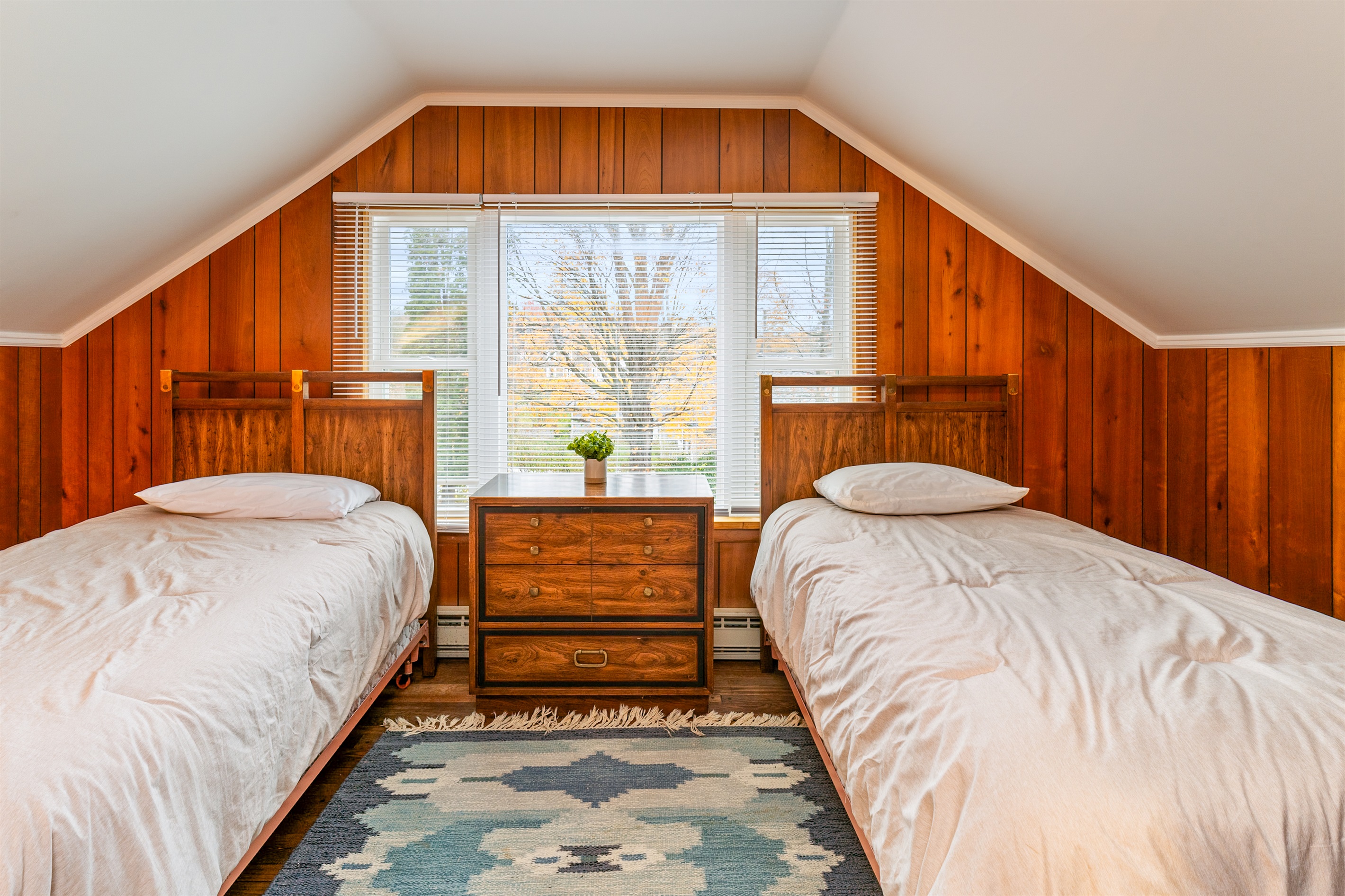 Double twin bedroom upstairs main house