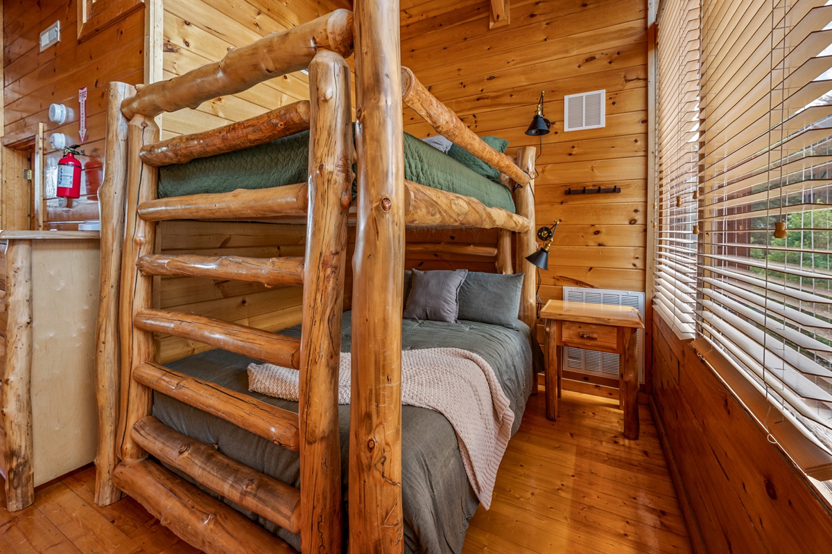 Queen loft bunk area