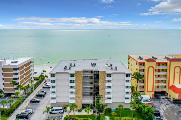 Make Seaview Dreams your next vacation destination's home-away-from-home!!! 
