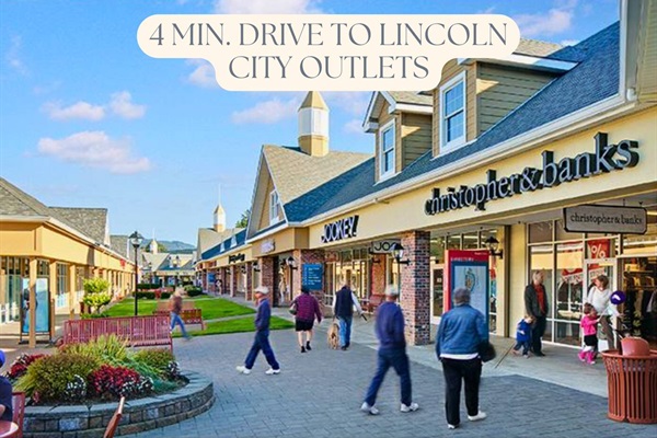 The Lincoln City Outlet Mall has so many shops. It's a must visit along with our favorite coffee shop SALT!