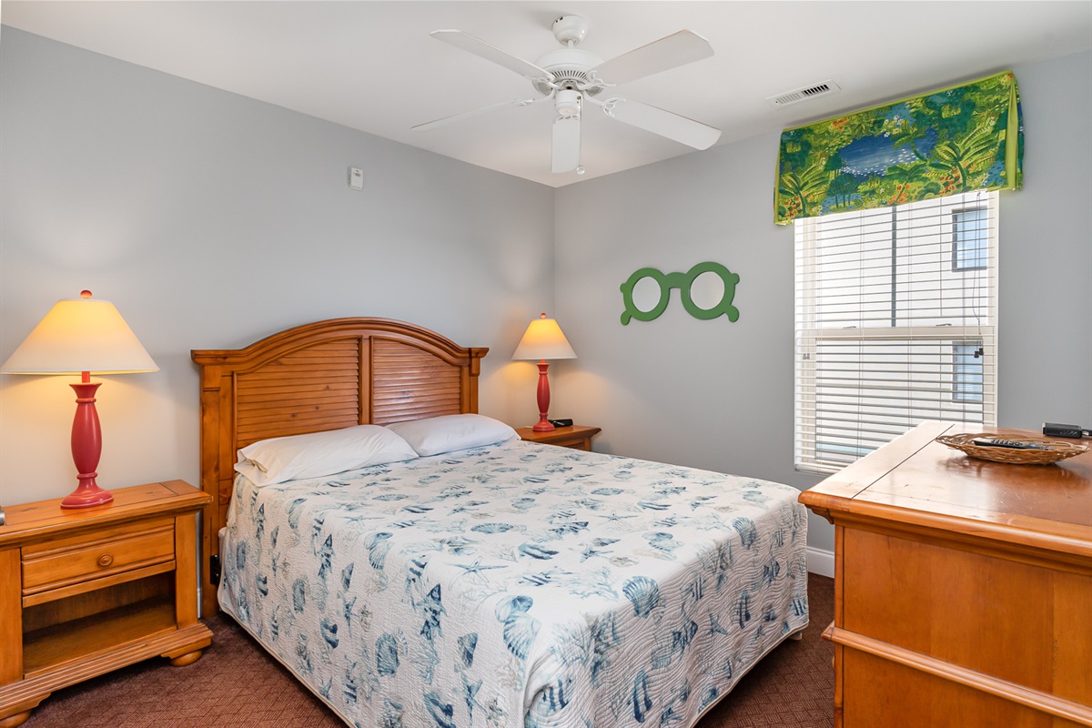 Queen in Bedroom #1 Downstairs