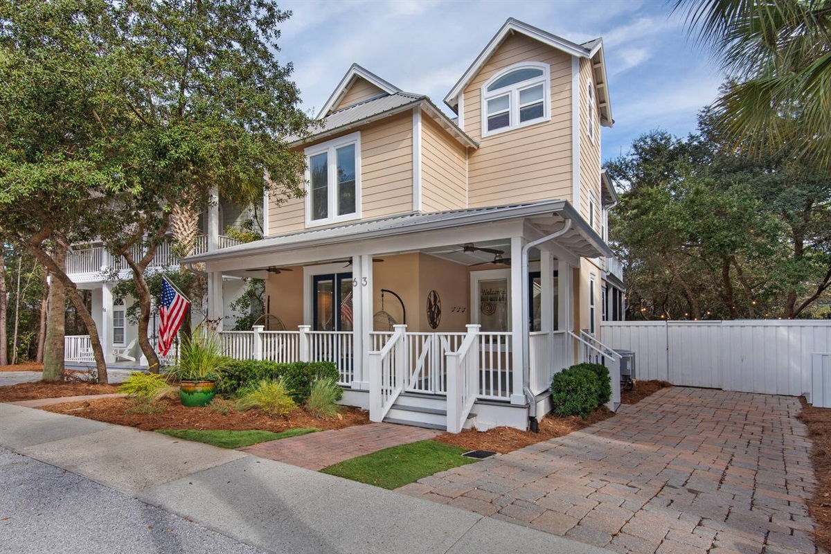 Welcome to the Seacrest Sandcastle!