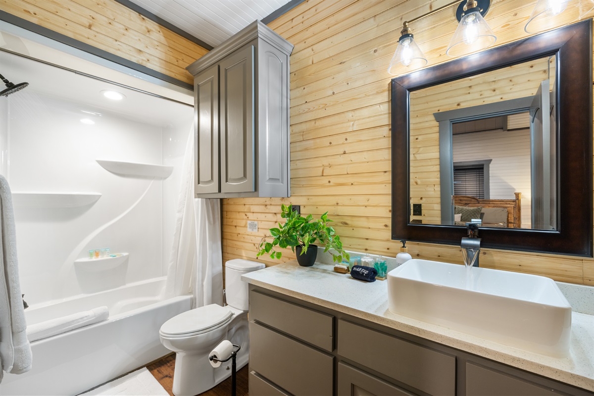 In the Yosemite Suite, you'll find a spacious full bath that provides ample room for you to unpack and settle in, ensuring your comfort throughout your stay.