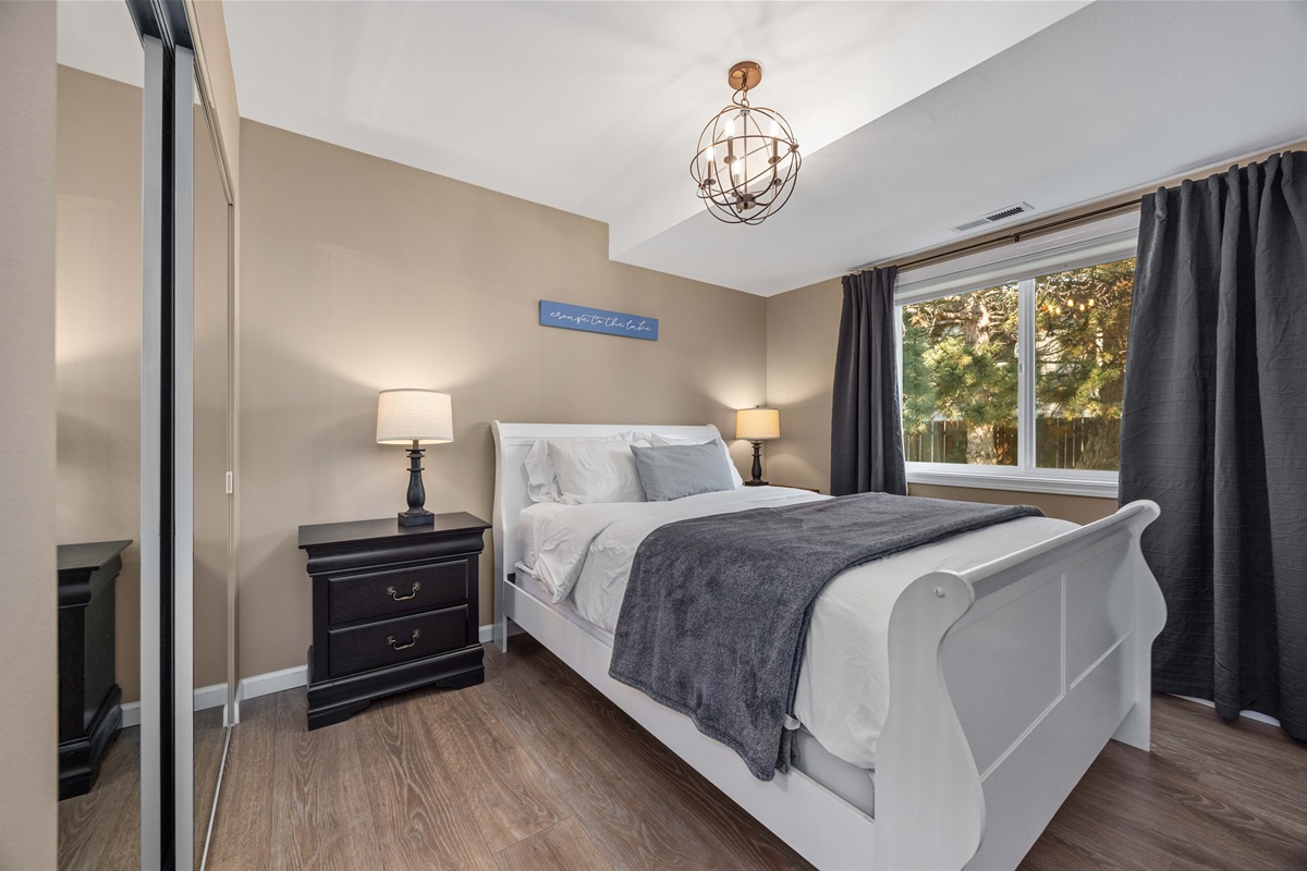 Downstairs Queen Bed