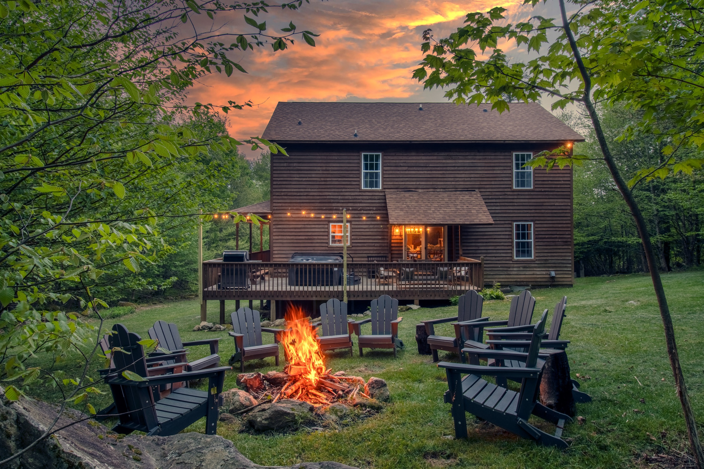 Hot Tub, Fire Pit, And Scenic Deck Escape - Charming Cozy Cabin - Sugar Mountain, NC