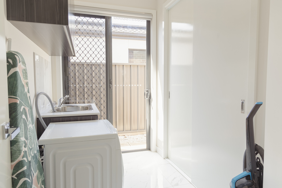 After time out exploring the local area, the laundry makes it easy to refresh clothes, towels or travel essentials during the stay.