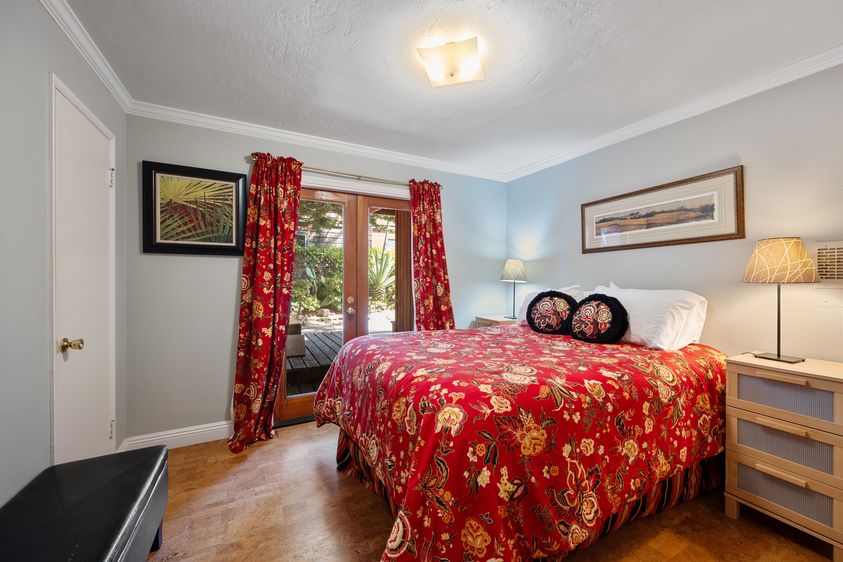 2nd Bedroom - Queen Bed