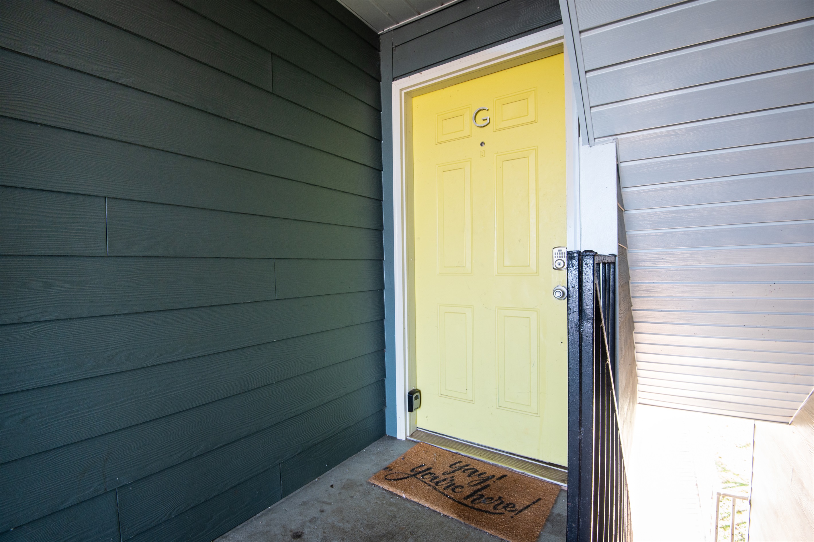 Welcome to Unit G! Smart lock entry makes check-in a breeze.