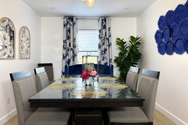 Dining Table for up to 7 and counter space for 4