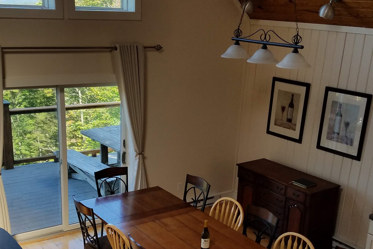 Dining Table Expands to Seat 12