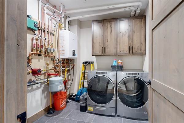 Laundry & utility area