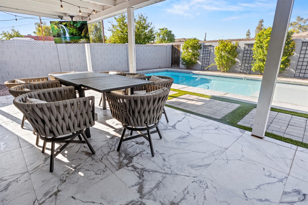 A desert‑chic escape with room to unwind, play, and recharge—inside and out.