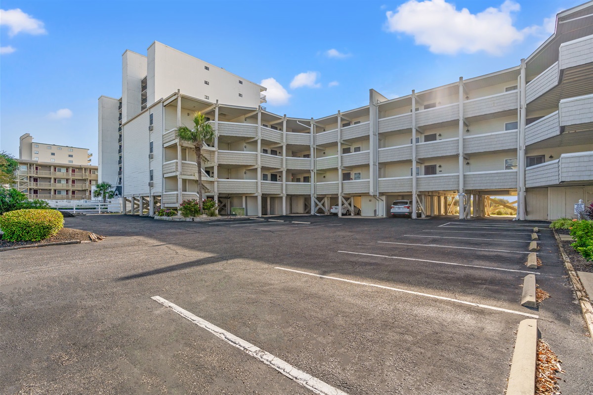 Ocean Pier 4 Parking