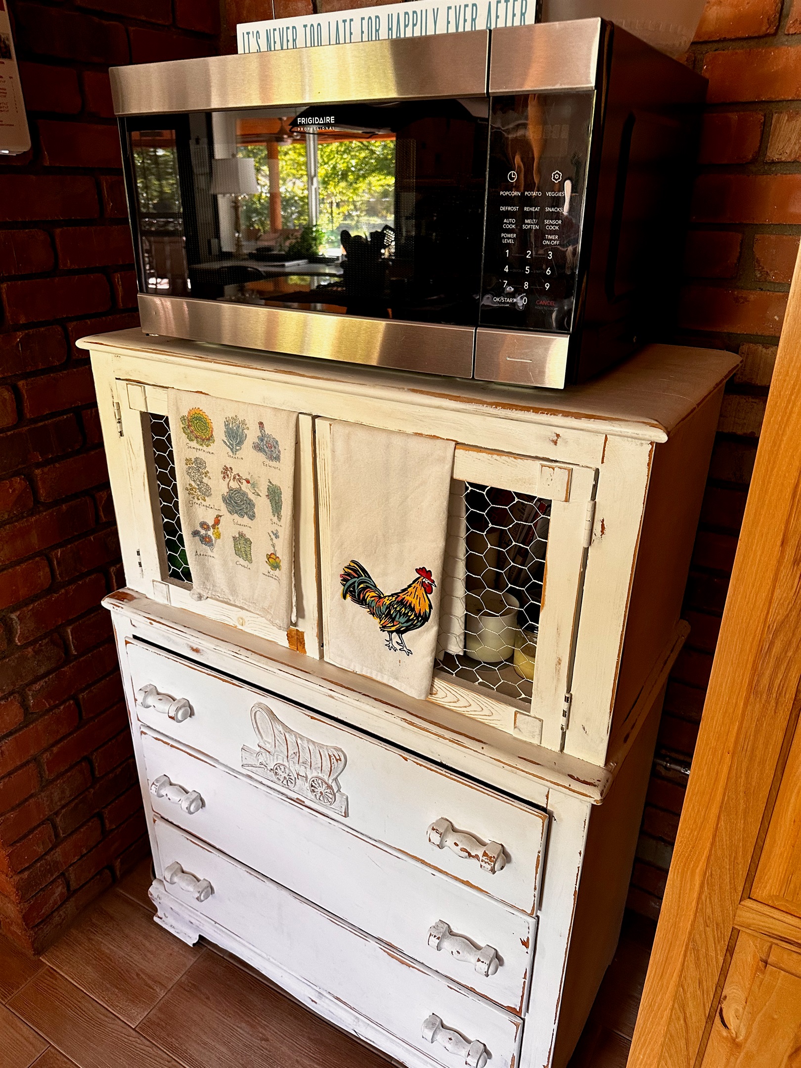 Large Microwave/Sir fryer Oven