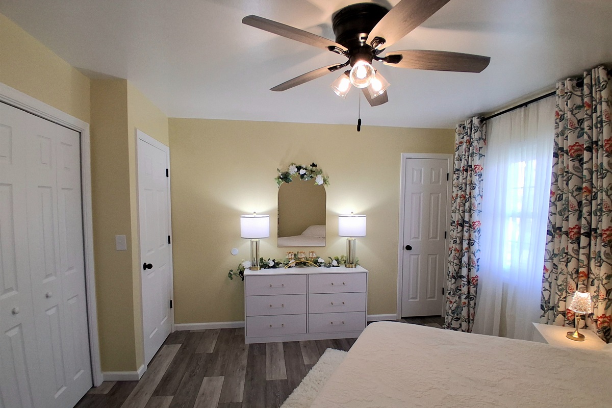 Master Bedroom w/Queen Bed and Master Bathroom w/Urinal