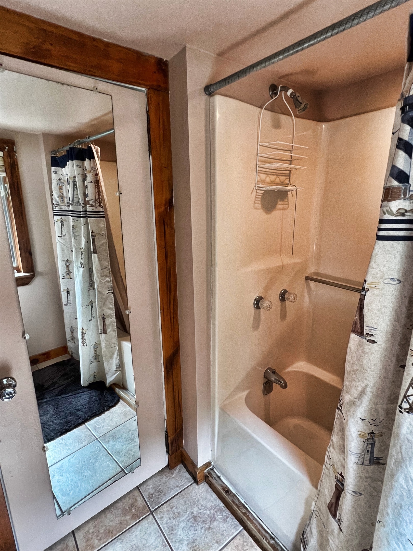 2nd floor full bath off landing w/ tub & shower.