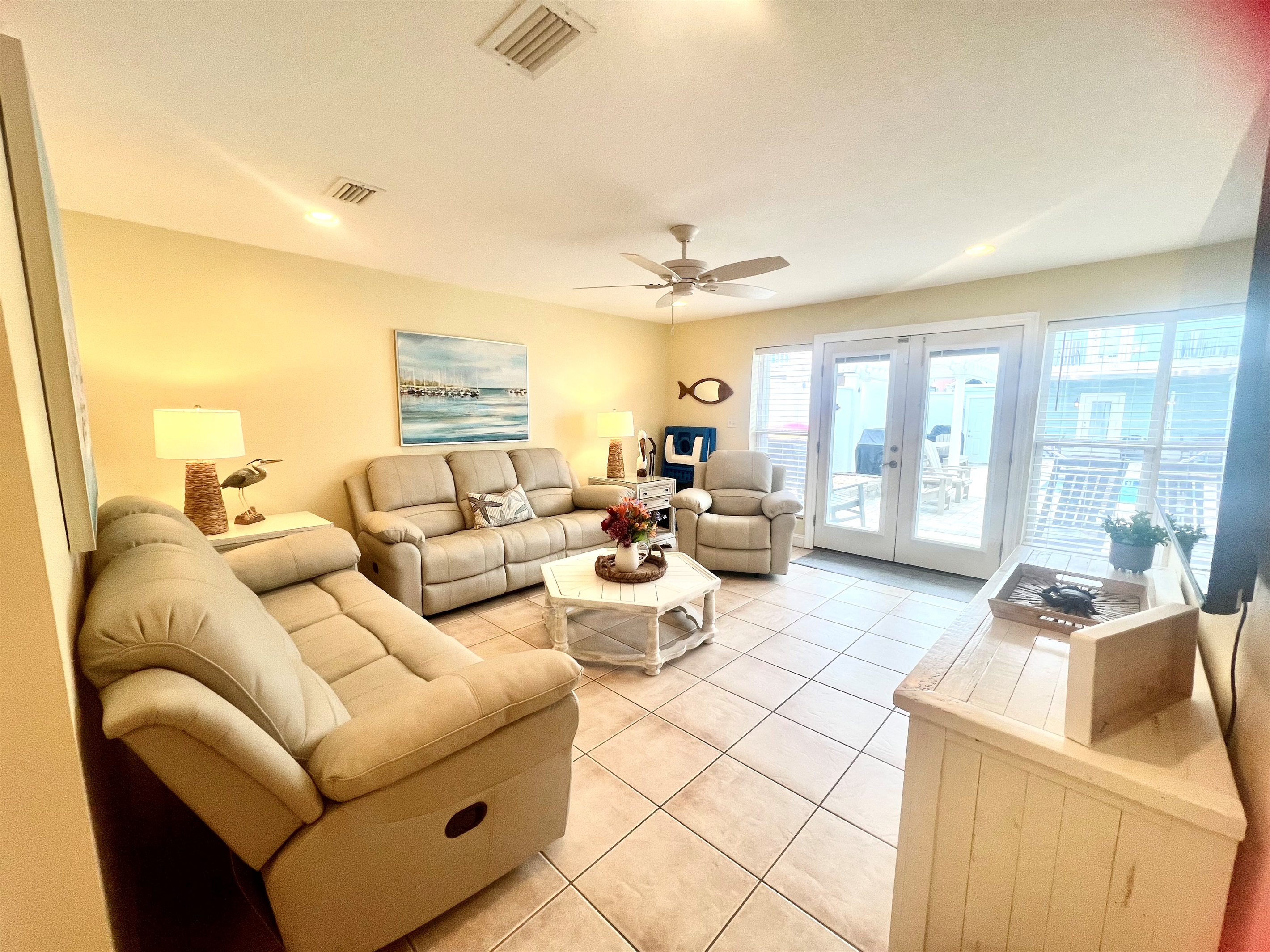 Same gorgeous pool view with new furniture Sept 25. (Professional photos coming soon)